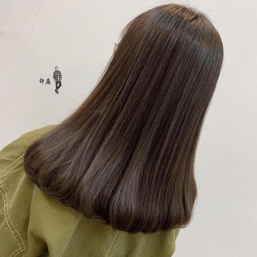 女生染燙、棕色系、冷色調