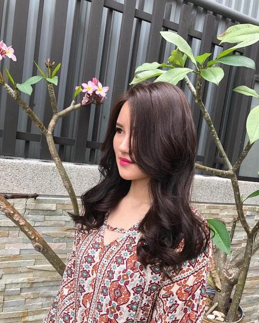 女生長髮、向陽髮型、女生染髮