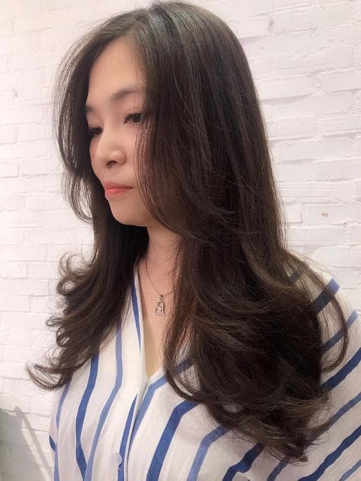 女生長髮、楓糖斑比色、棕色系