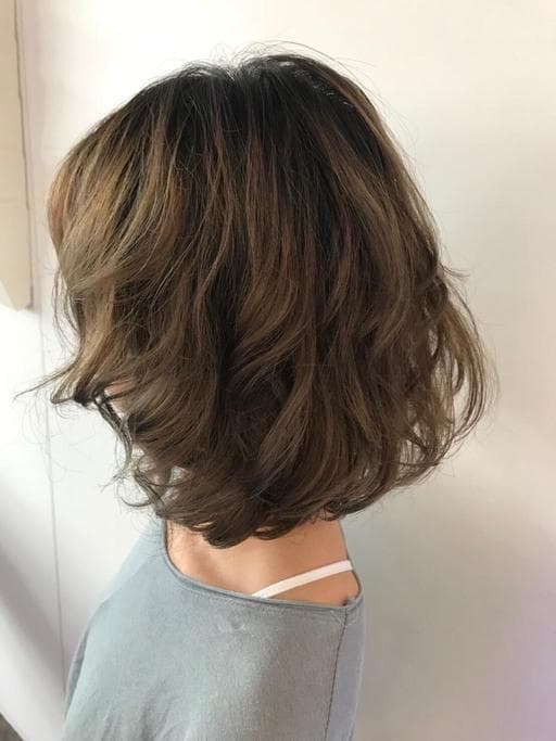 女生中長髮、女生染燙、漂色