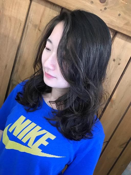 女生中長髮、女生燙髮、溫塑燙