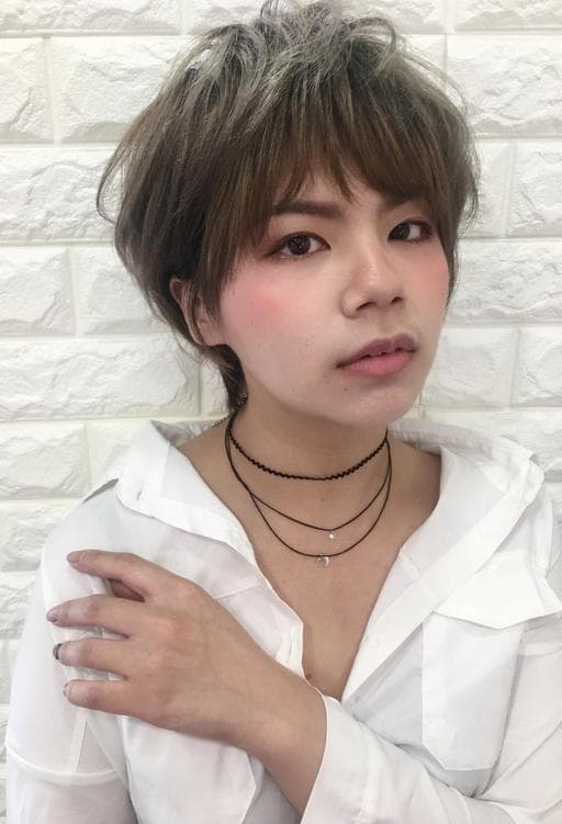 女生短髮、女生染燙、空氣感卷髮