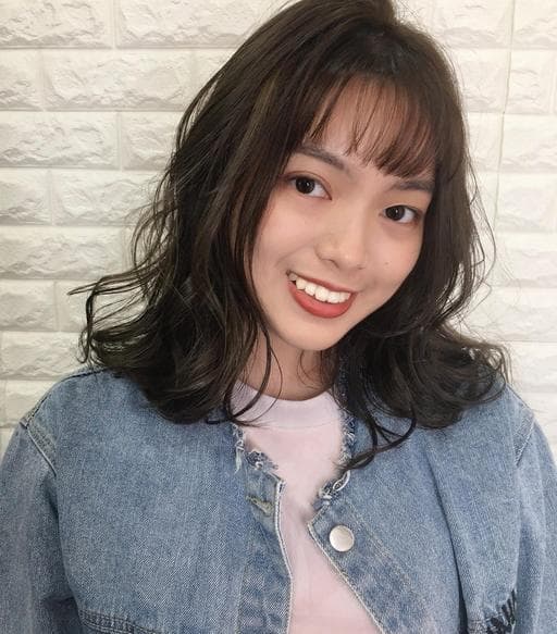 女生中長髮、男孩風女生短髮、女生染髮