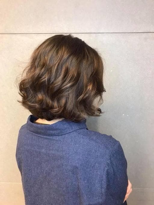 女生中長髮、燙型不燙捲、溫塑燙