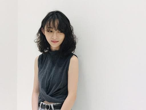 女生中長髮、燙卷、燙髮