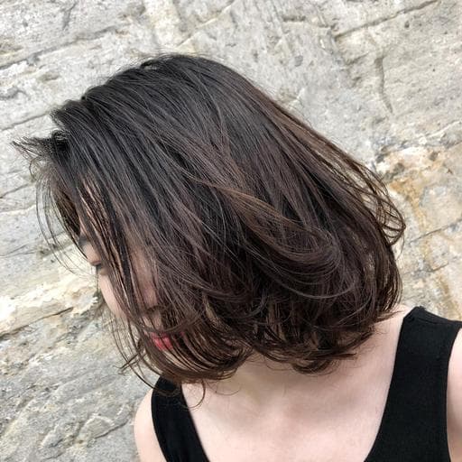 女生中長髮、女生染髮、慵懶