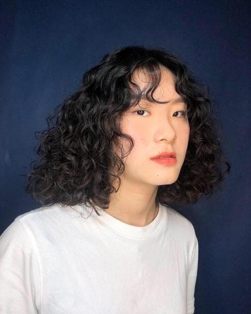 女生中長髮、質感溫塑、女生燙髮