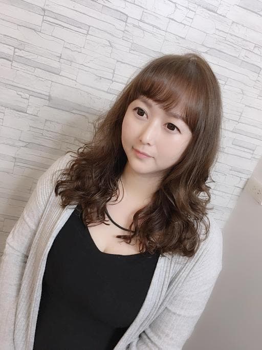 女生染燙、女生長髮、女生染髮