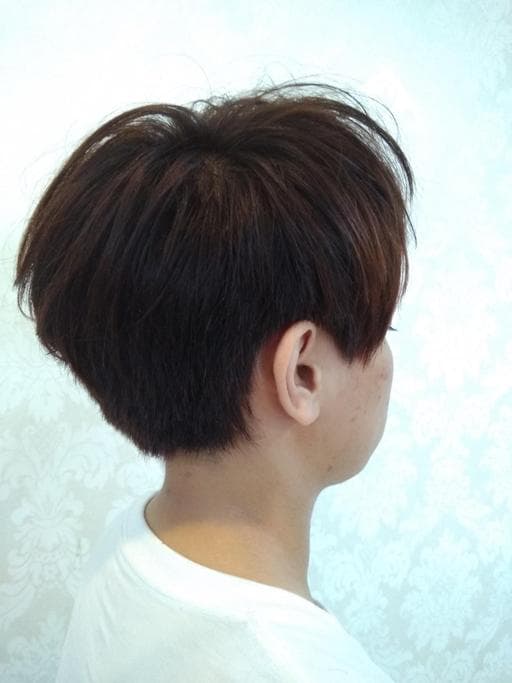 女生短髮、女生染髮、不用漂髮