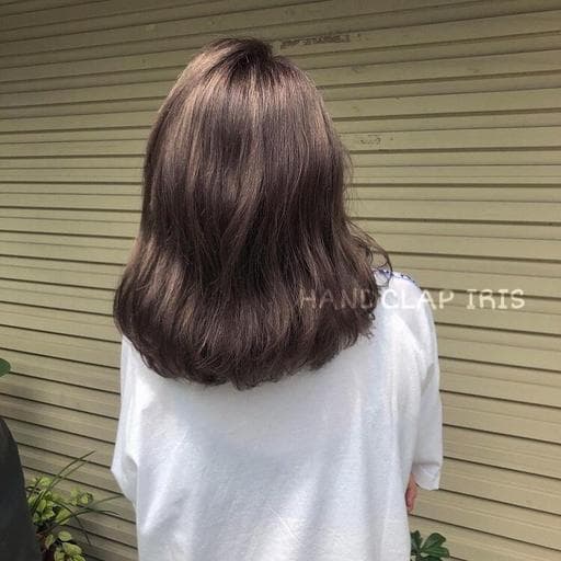女生中長髮、楓糖斑比色、漂色