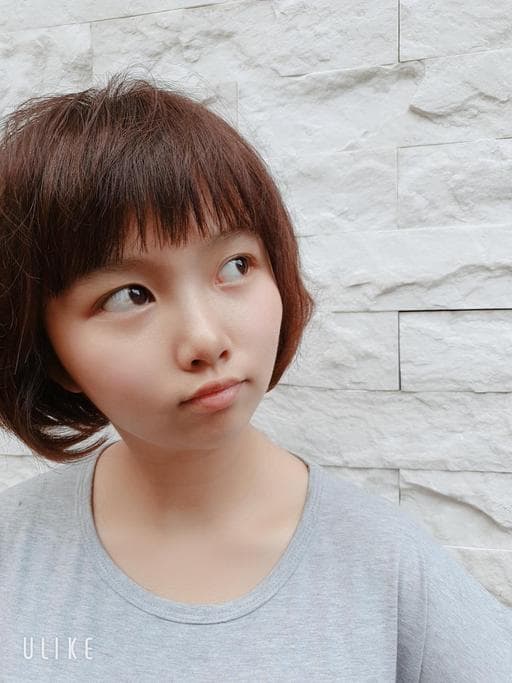 日系、女生短髮、微捲