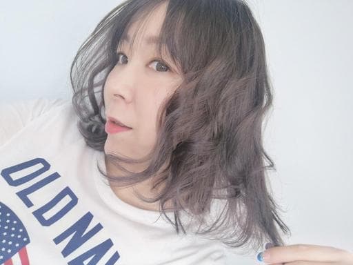 女生中長髮、灰色系、女生染髮