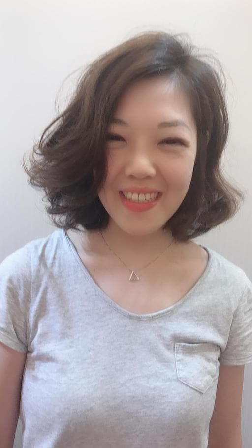 女生中長髮、空氣感卷髮、女生染燙