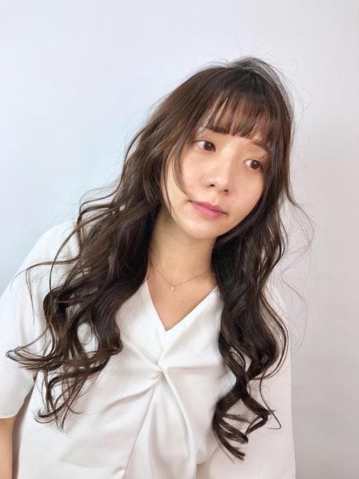 女生長髮、女生染髮、電棒造型