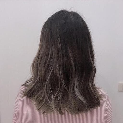 女生中長髮、女生染髮、電棒造型