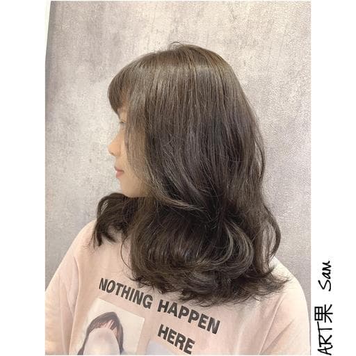 女生長髮、女生燙髮、冷萃咖啡髮色