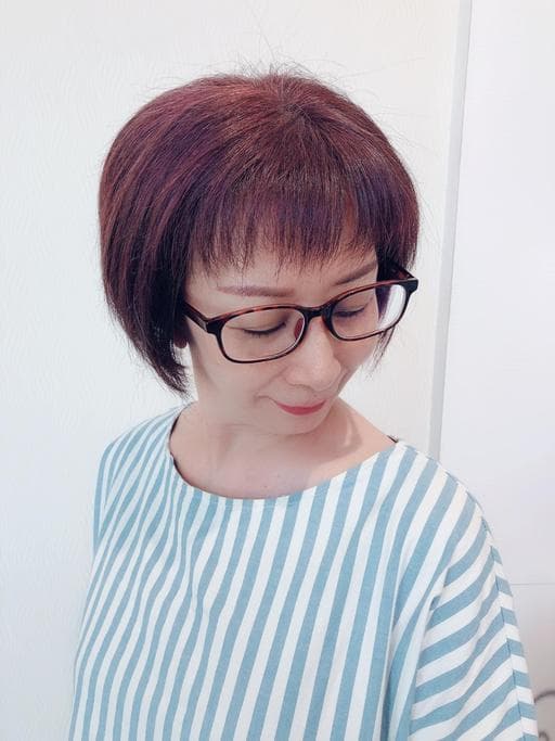 女生短髮、染髮、漂色