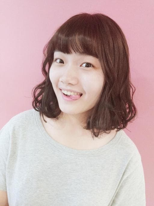 女生短髮、棕色系、霧面質感