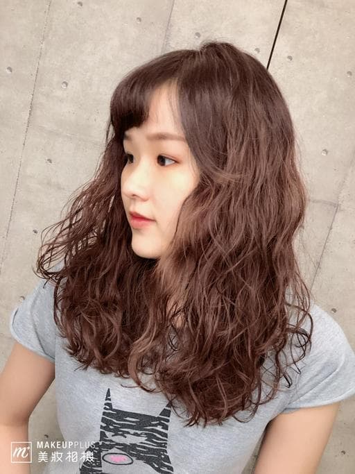 女生染燙、棕色系、女生長髮