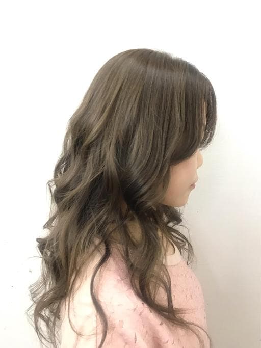 女生長髮、女生染髮、電棒造型