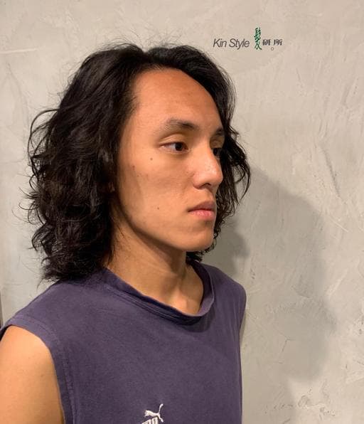 男生中長髮、男生卷髮、及肩中長卷髮