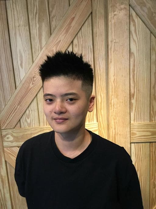 女生短髮、油頭、男士飛機頭