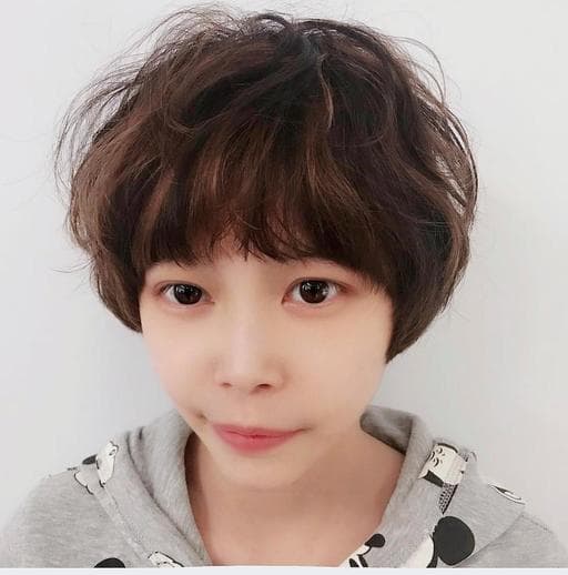女生短髮、女生染燙、溫塑燙