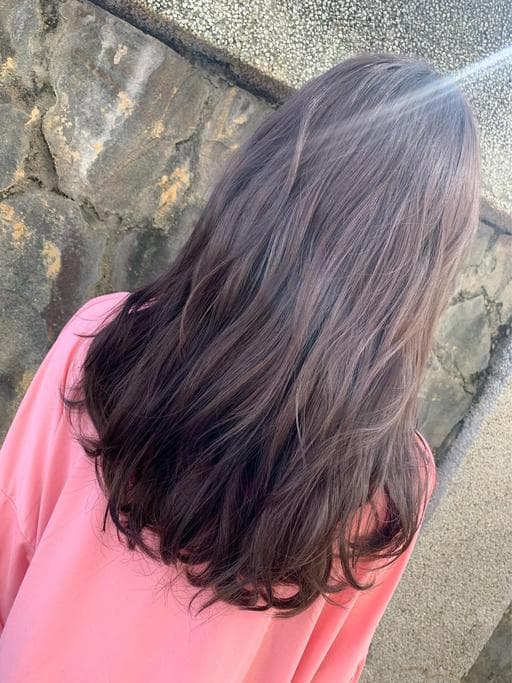 韓系捲度、女生髮型、霧感髮色