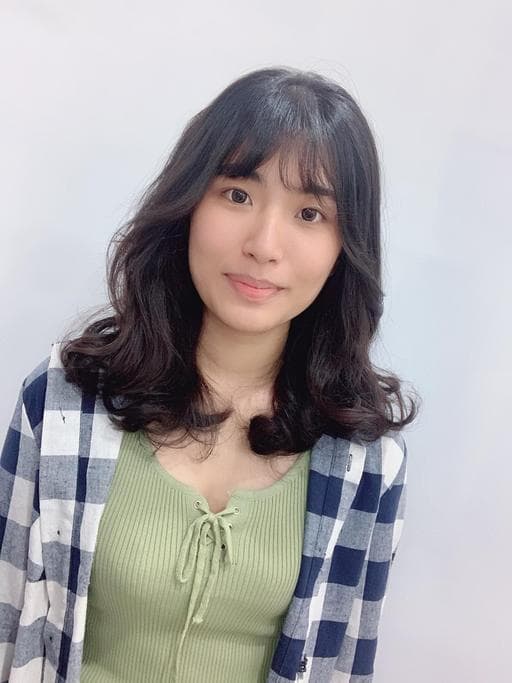 女生中長髮、空氣感卷髮、溫塑燙