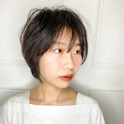 女生短髮、棕色系、女生燙髮