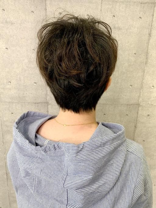 韓系、女生短髮、燙卷