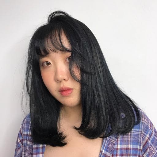 女生中長髮、電棒造型、不用漂髮