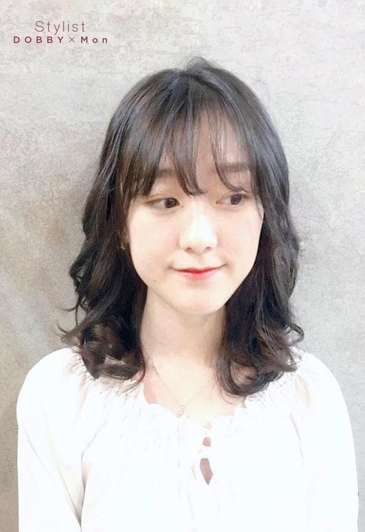 女生中長髮、燙卷、空氣感卷髮