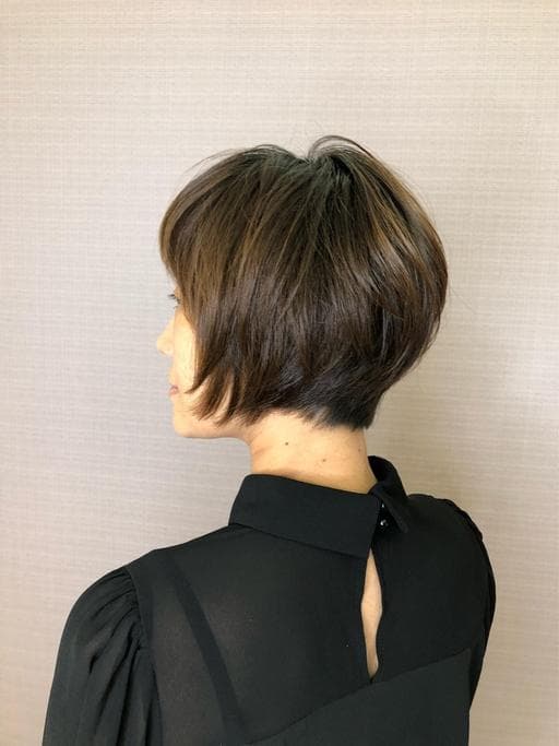 女生短髮、女生染髮、不用漂髮