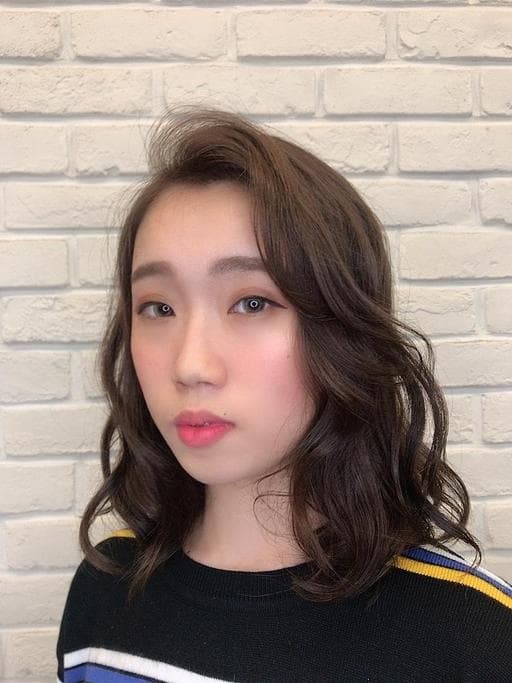 女生中長髮、台南染髮推薦、不用漂髮