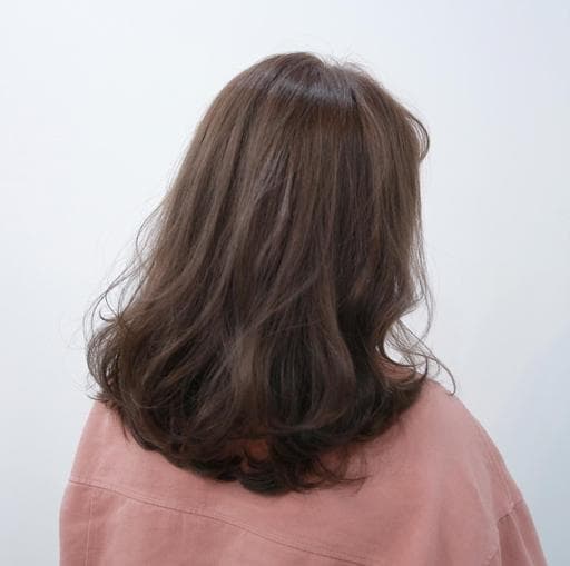 女生染燙、灰色系、棕色系