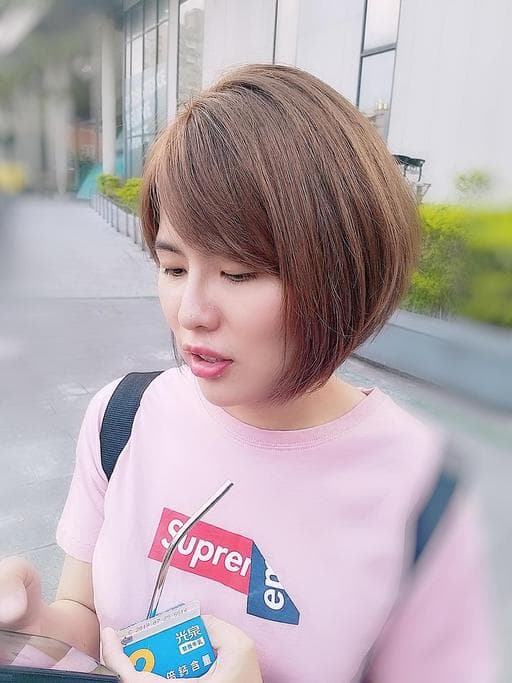 女生短髮、鮑伯頭、咖啡色系