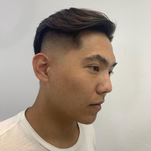 男生短髮
