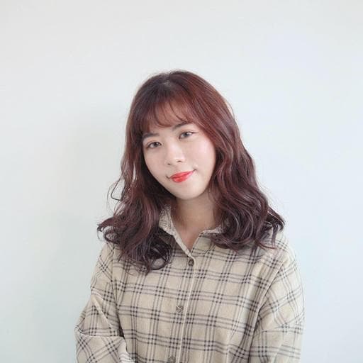 女生中長髮
