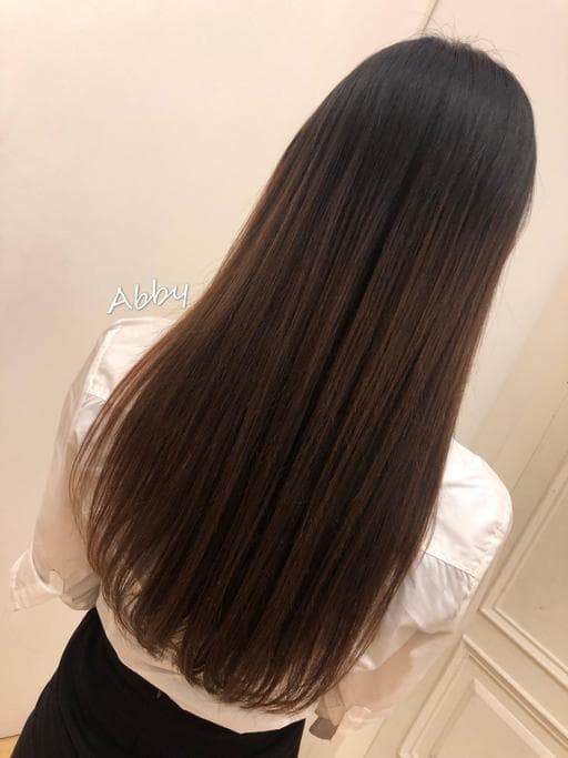 女生長髮