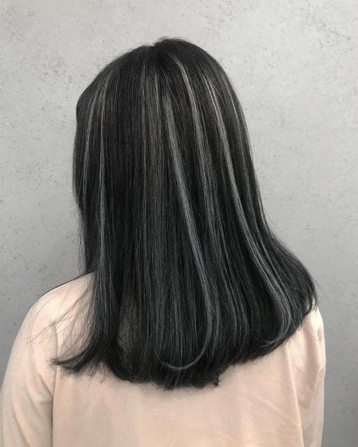女生中長髮、挑染、漂色
