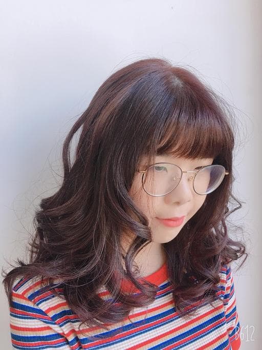 設計染、女生長髮、莓果色