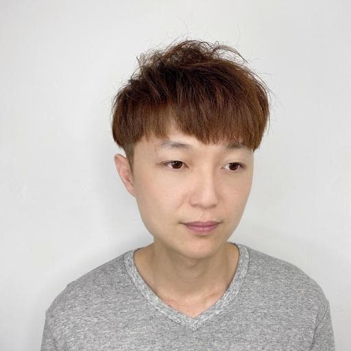 高雄剪髮、方臉、男生短髮
