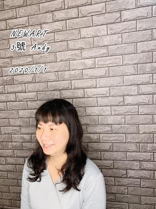 女生中長髮、短瀏海、溫塑燙