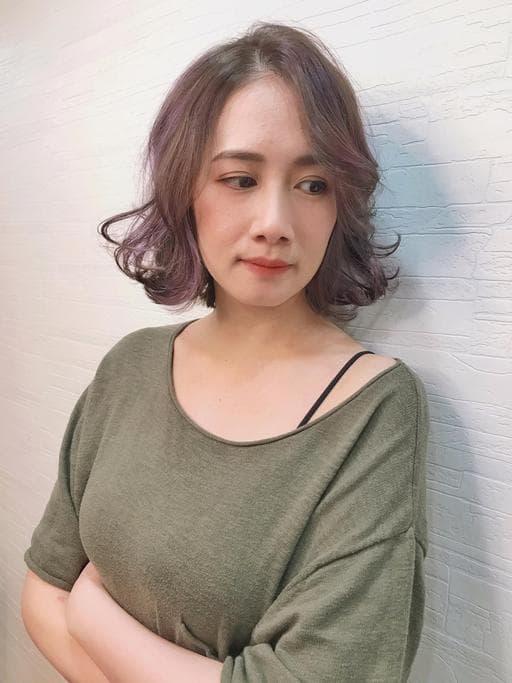 女生短髮、長瀏海、漂色