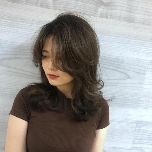 女生中長髮、長瀏海、女生染燙