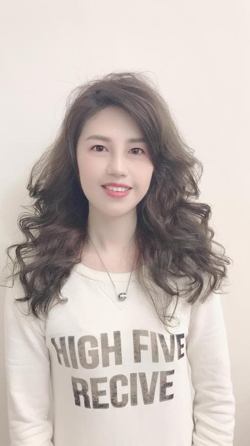 長瀏海、女生染燙、女生長髮