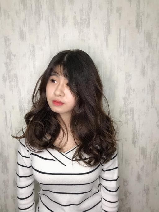 女生長髮、女生染髮、電棒造型