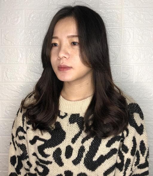 女生中長髮、長瀏海、溫塑燙