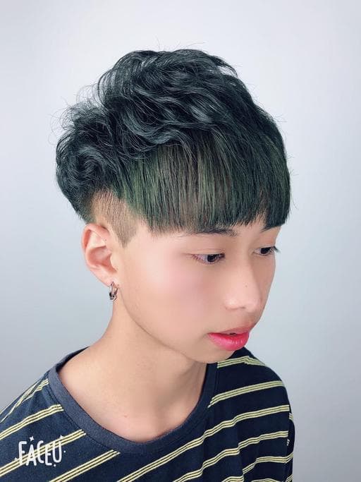 男生短髮、灰色系、男生卷髮